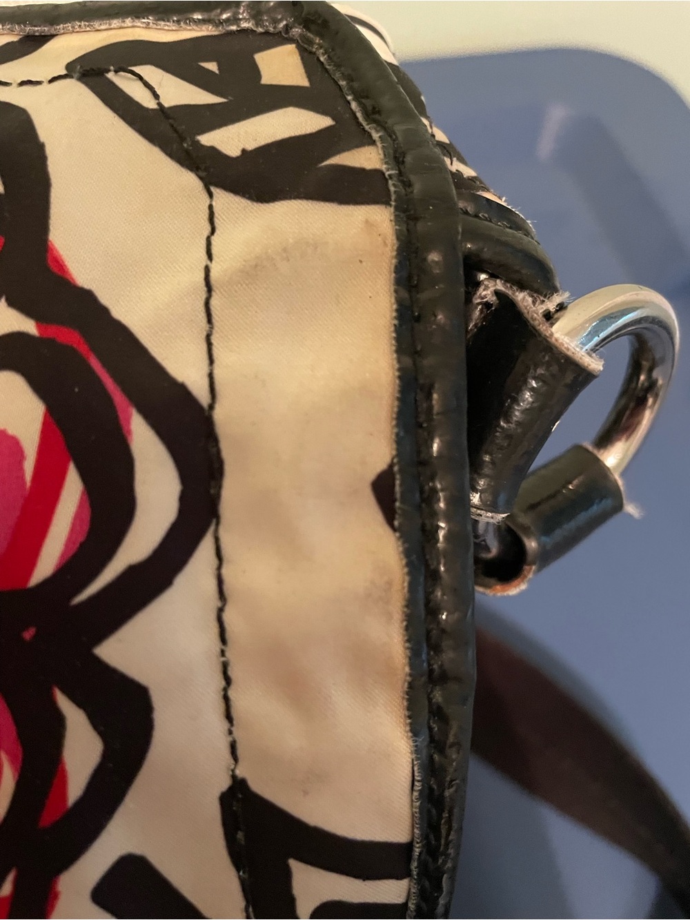 Coach Floral Foldover / Cross-body in White, Black, Red & Hot Pink - Picture 13 of 16